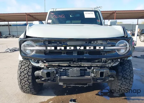 2024 Ford Bronco Outer Banks из США, поврежденный, VIN 1FMDE8BH2RLB39204